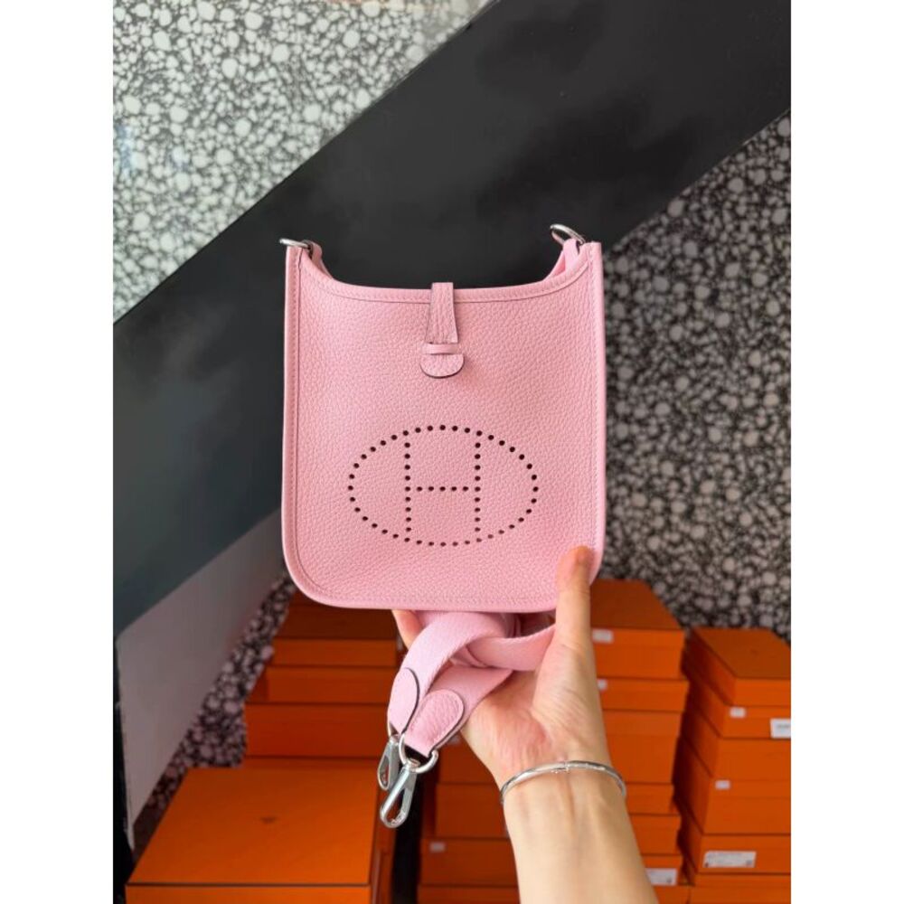 Hermès Women Pre-Loved Bag Very Good Condition